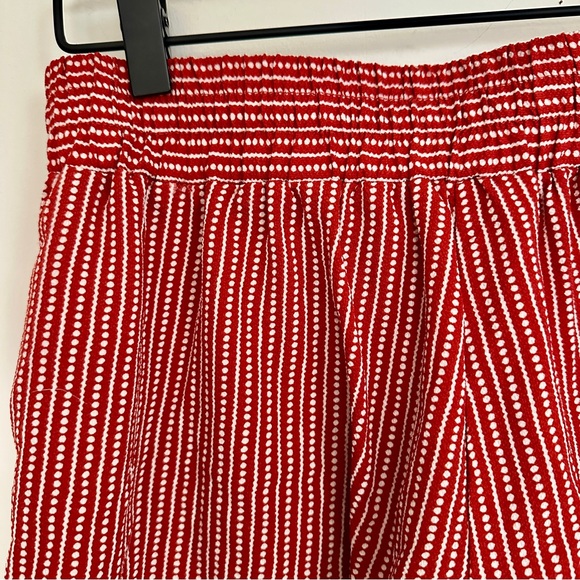 Max Studio Patterned Shorts - Picture 6 of 8